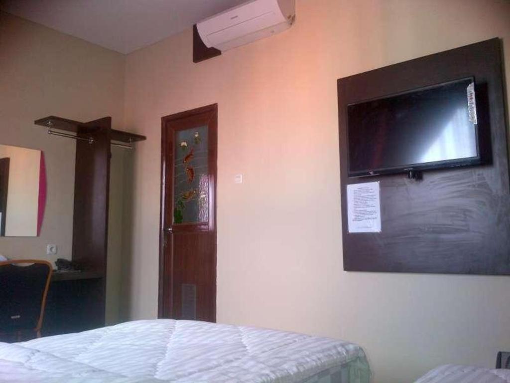 Erin Int Hotel Makassar Dış mekan fotoğraf