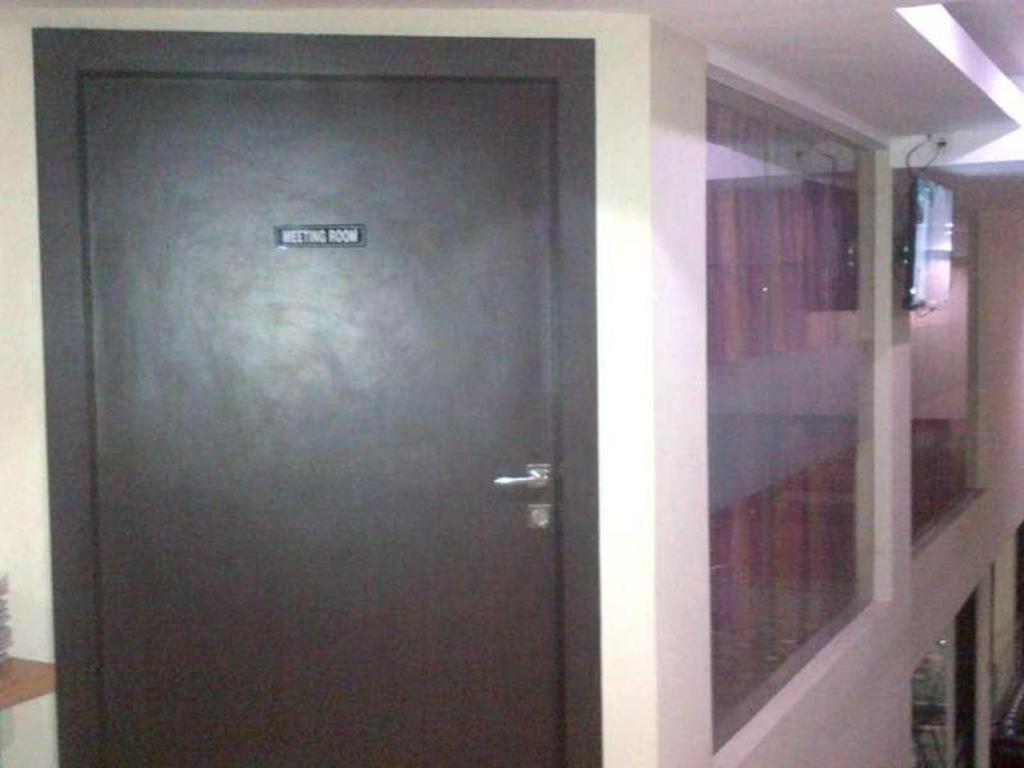 Erin Int Hotel Makassar Dış mekan fotoğraf