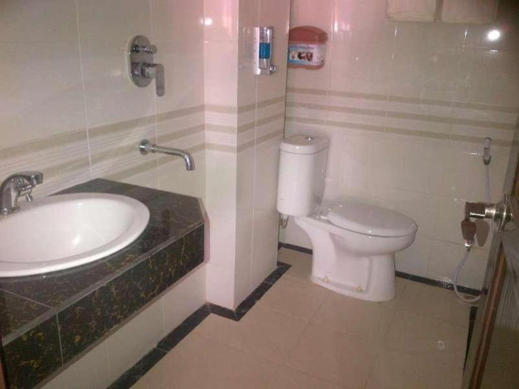 Erin Int Hotel Makassar Dış mekan fotoğraf